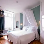 Chateau De Hotel