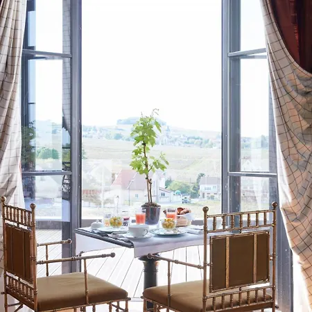 Chateau De Otel 5*