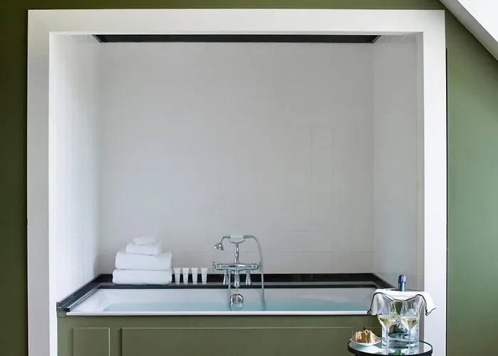 Chateau De Hotel Sacy